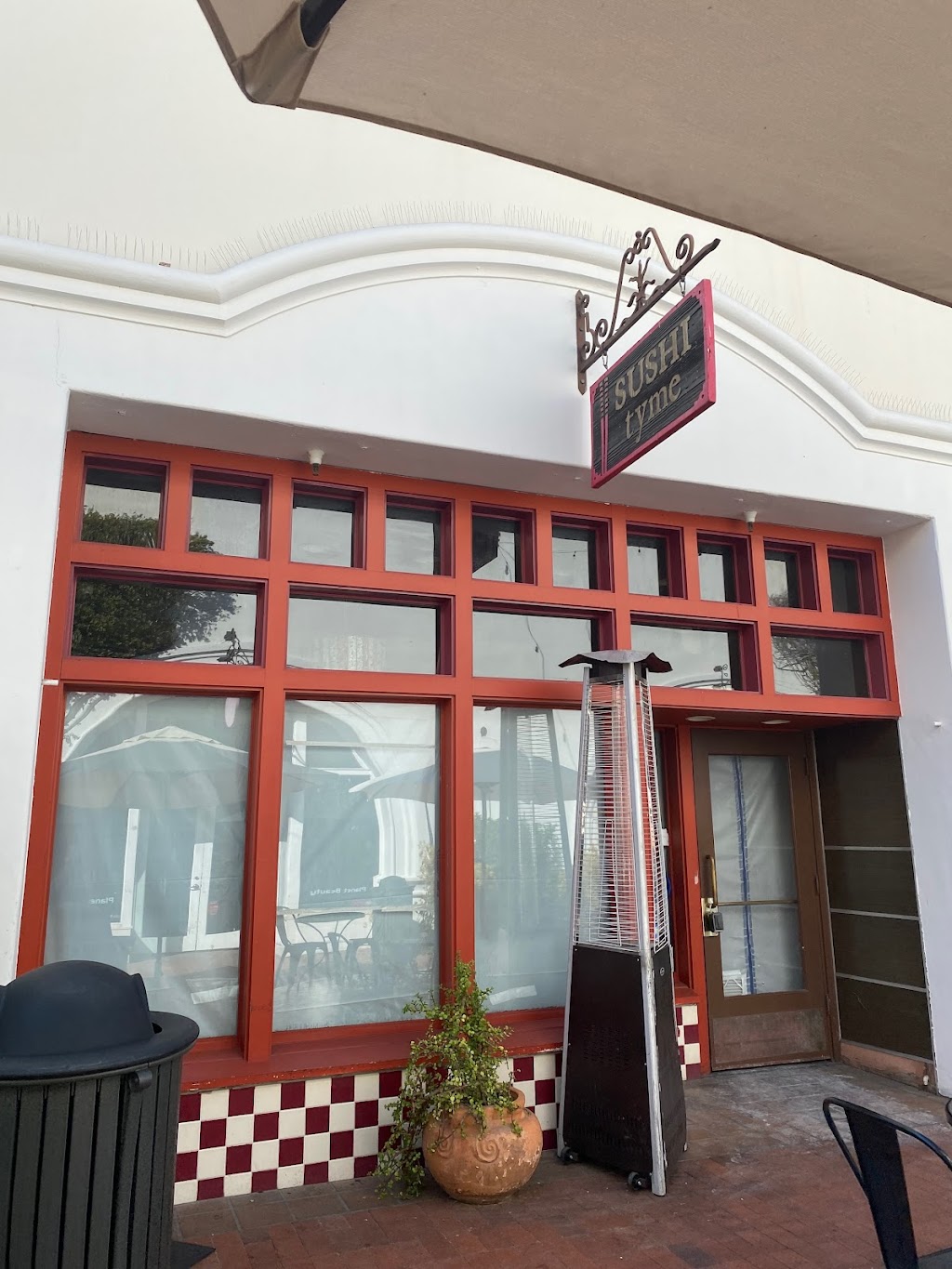 Sushi Tyme | restaurant | 819 State St, Santa Barbara, CA 93101, USA | 8059639955 OR +1 805-963-9955