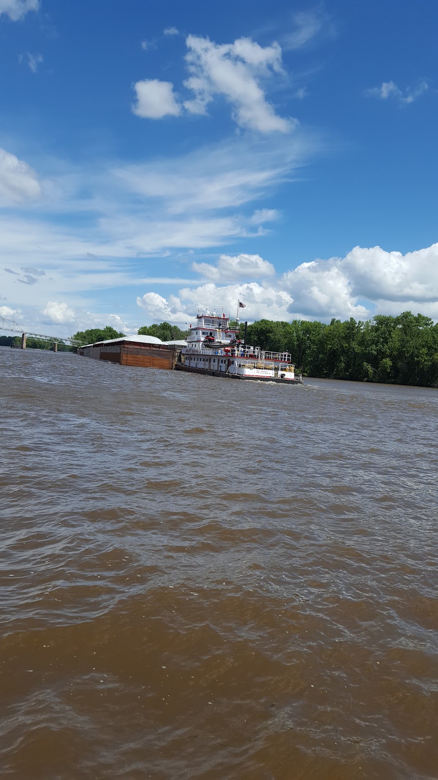 Red Barn Campground & Restaurant | restaurant | 2609 Main St, Lansing, IA 52151, USA | 5635384956 OR +1 563-538-4956