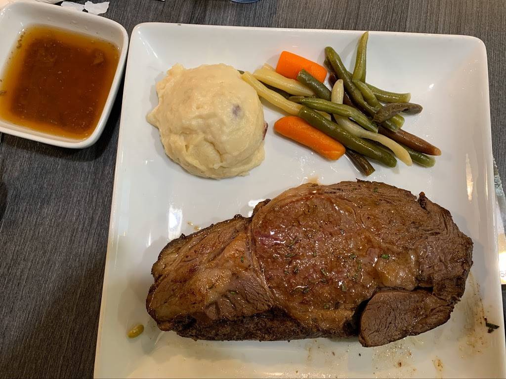 Egg Yolk Cafe | restaurant | 2601 Monroe Rd, De Pere, WI 54115, USA | 9206326117 OR +1 920-632-6117