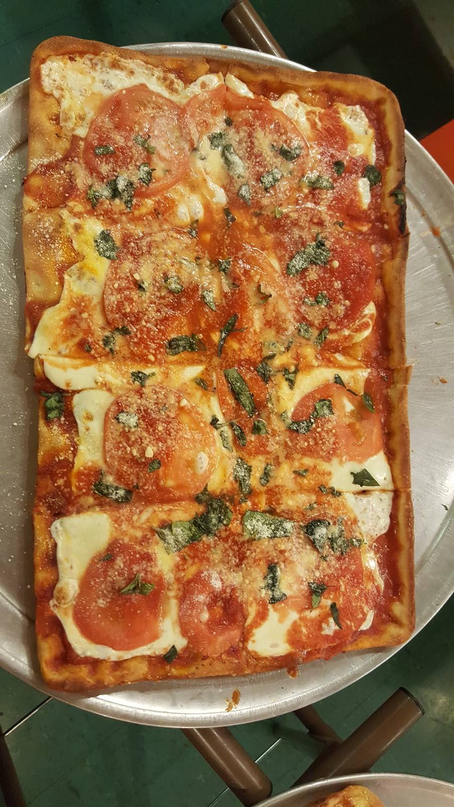 Carlos Pizza | restaurant | 4001 Fairmont St, Coopersburg, PA 18036, USA | 6102824480 OR +1 610-282-4480