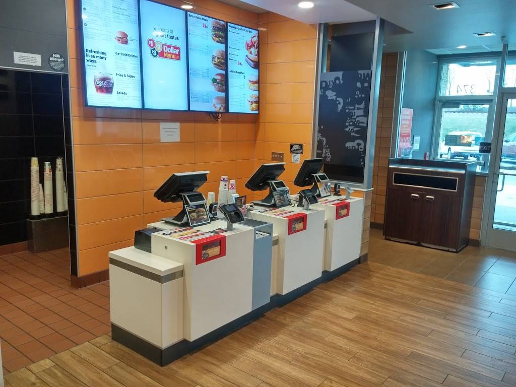 McDonalds | cafe | 374 E Main St, Newark, DE 19711, USA | 3027370502 OR +1 302-737-0502