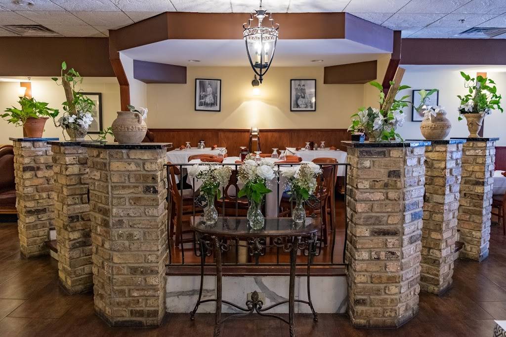 Angelos Ristorante | restaurant | 247 N York St, Elmhurst, IL 60126, USA | 6308332400 OR +1 630-833-2400