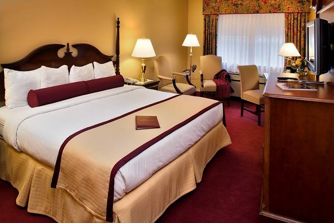 The White Mountain Hotel & Resort | restaurant | 87 Fairway Dr, North Conway, NH 03860, USA | 6033567100 OR +1 603-356-7100