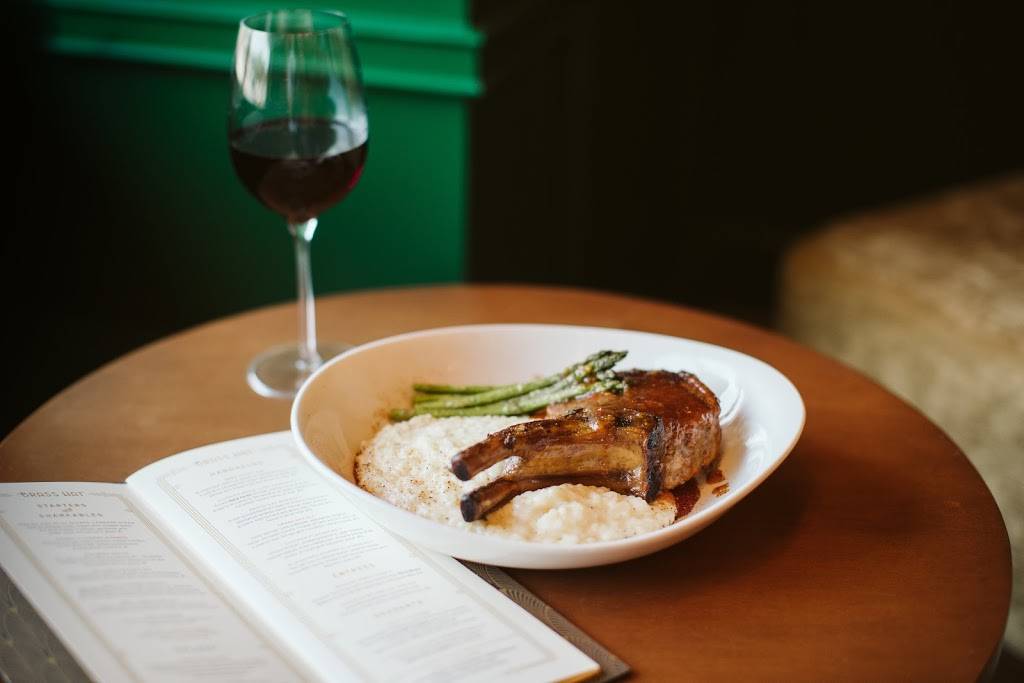 Brass Hat | restaurant | 103 S 30th Ave, Hattiesburg, MS 39401, USA | 6012556933 OR +1 601-255-6933