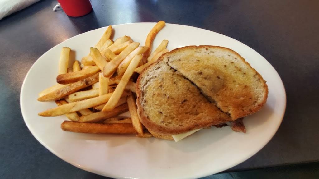 Grillin Wings & More | restaurant | 4410 Chicago Dr SW, Grandville, MI 49418, USA | 6167855337 OR +1 616-785-5337