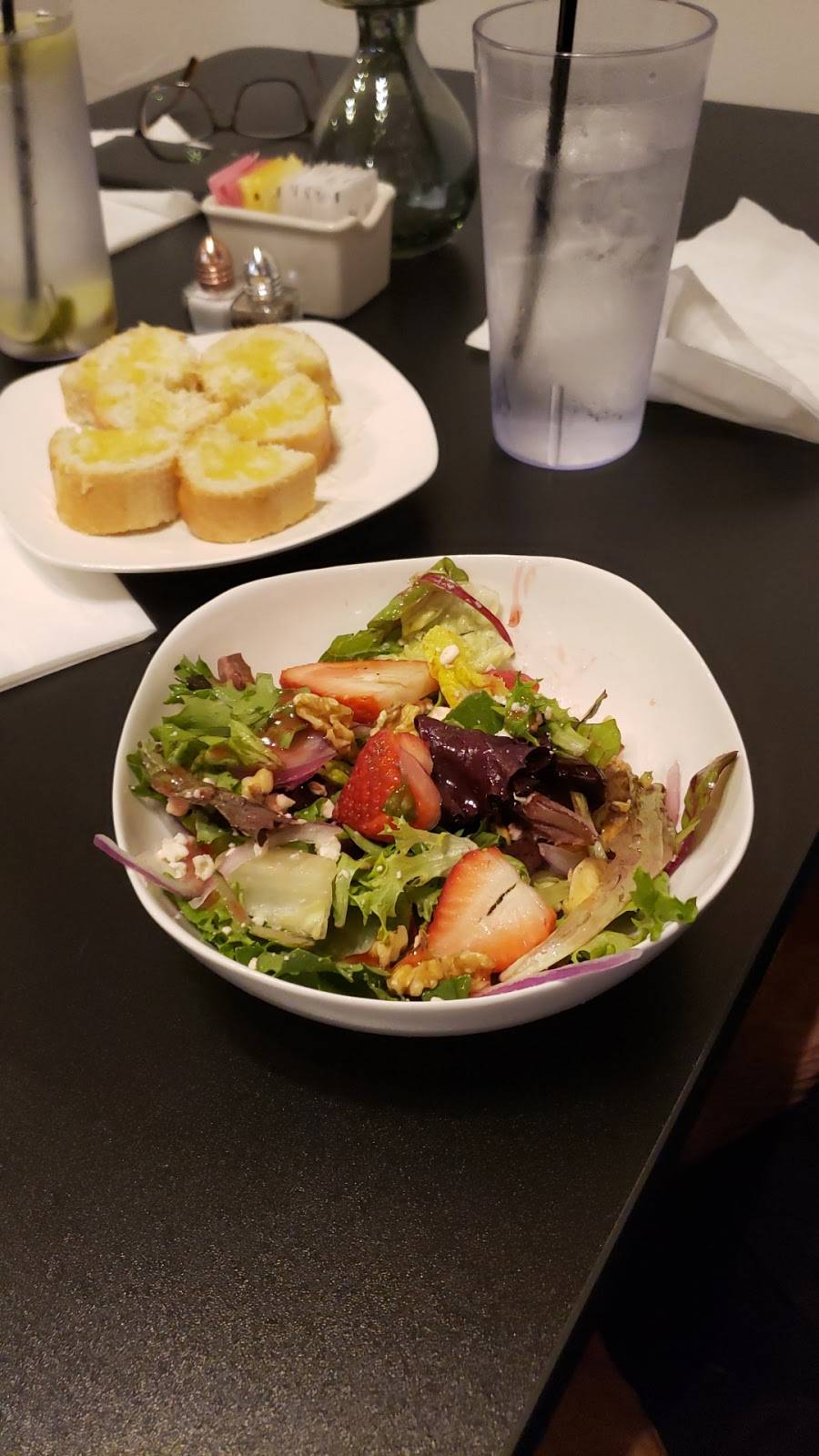 09 Midtown Bistro | restaurant | 3615 Broadway St Suite 4, San Antonio, TX 78209, USA | 2108574518 OR +1 210-857-4518