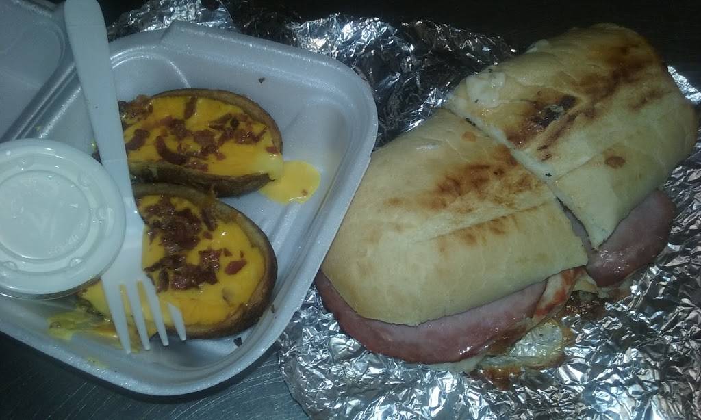 Pizza King | restaurant | 111 E Main St, Hoopeston, IL 60942, USA | 2172835911 OR +1 217-283-5911