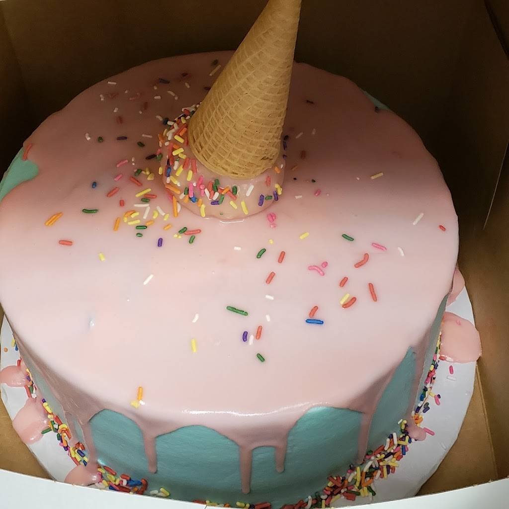 Sweet Art by Stephanie | restaurant | 110 Main St, Campton, KY 41301, USA | 6066687277 OR +1 606-668-7277