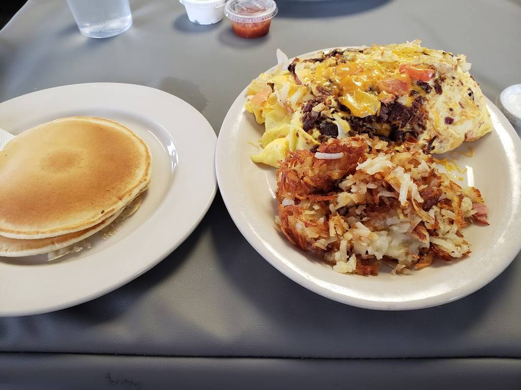 Lady Dis Diner | restaurant | 630 N Kingshighway St, St Charles, MO 63301, USA | 6369164442 OR +1 636-916-4442