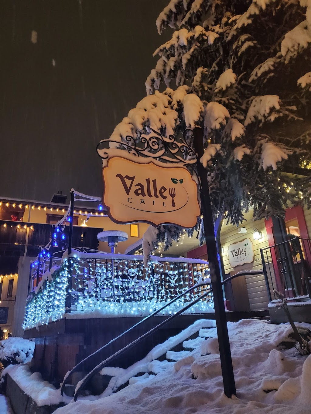 Valley Cafe | cafe | 923 Commercial St, Leavenworth, WA 98826, USA | 5095483300 OR +1 509-548-3300