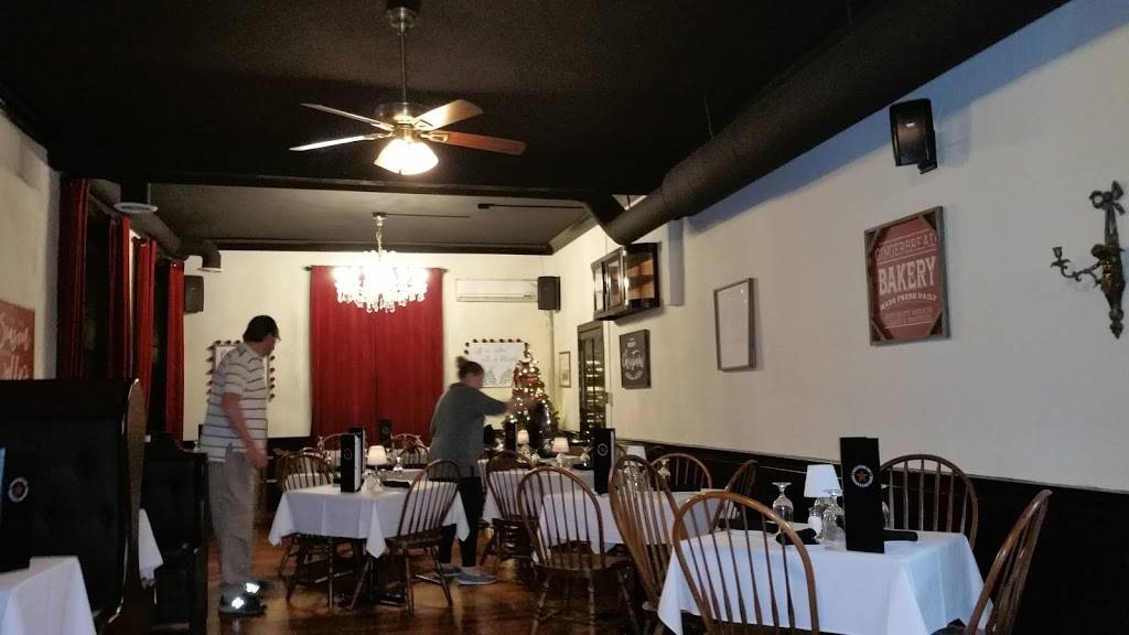 Augustine Inn Seafood & Chop House | restaurant | 1919 St Augustine Rd, Middletown, DE 19709, USA | 3024641106 OR +1 302-464-1106