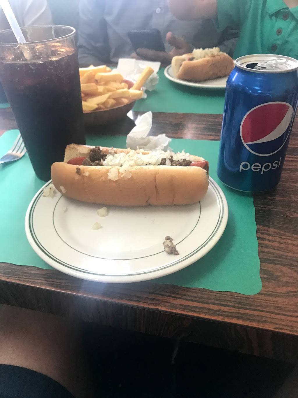 J & Ts | restaurant | 98 George Waterman Rd, Johnston, RI 02919, USA | 4012339665 OR +1 401-233-9665