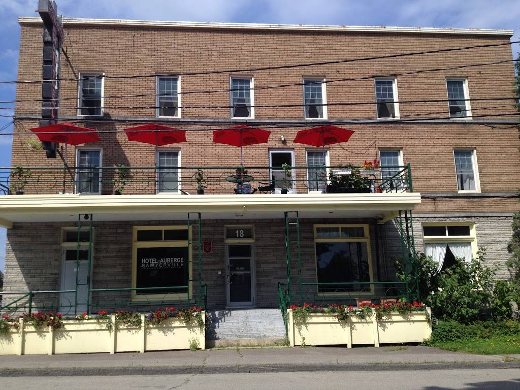 Hotel Motel Sawyerville | restaurant | 18 Rue Principale N, Sawyerville, QC J0B 3A0, Canada | 8198892967 OR +1 819-889-2967