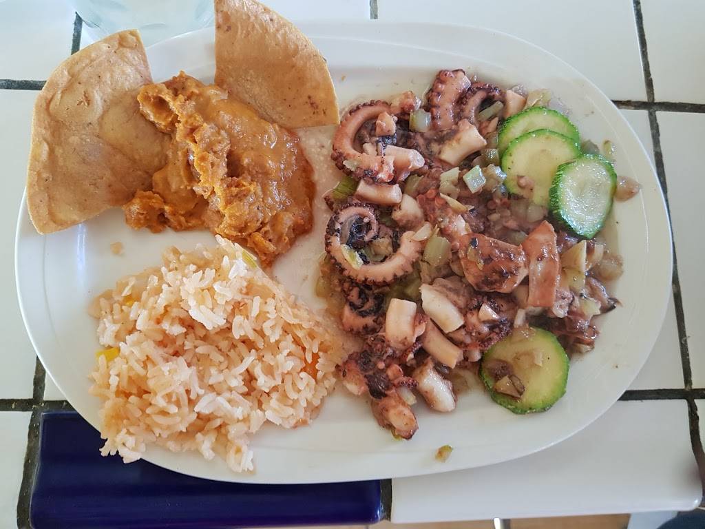 Mariscos Anarbol | restaurant | Rosarito, Baja California, Mexico | 016616881194 OR +52 661 688 1194