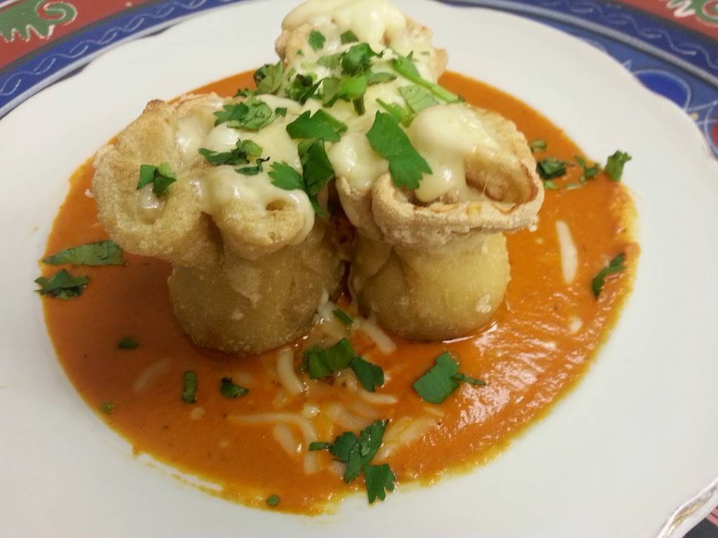 Jalapeno Loco | restaurant | 5067 S Howell Ave, Milwaukee, WI 53207, USA | 4144838300 OR +1 414-483-8300