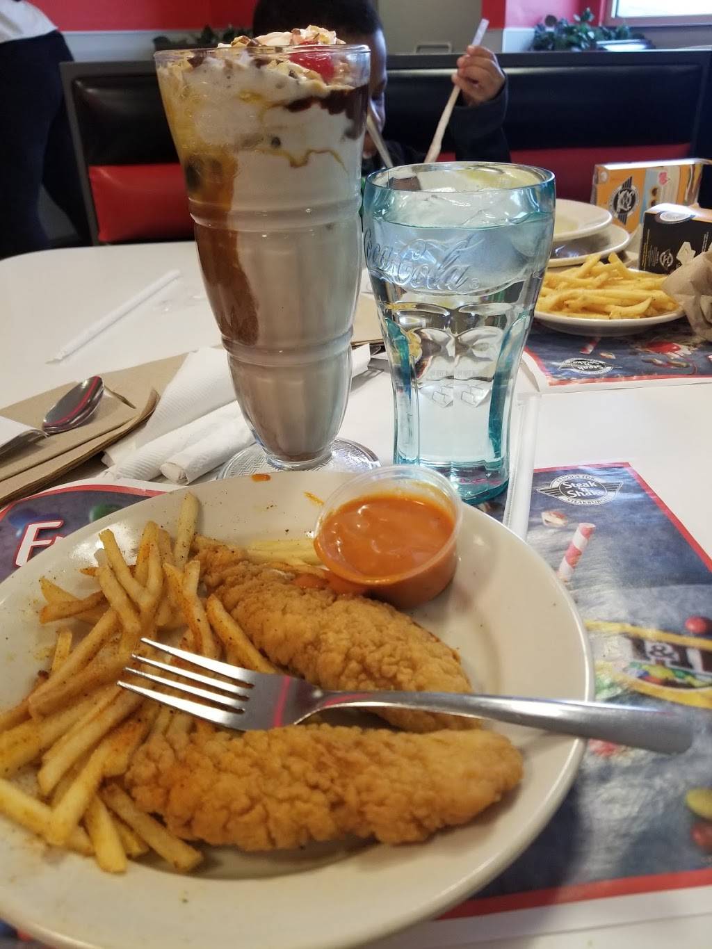 Steak n Shake | restaurant | 5300 N Abbe Rd, Elyria, OH 44035, USA | 4402190305 OR +1 440-219-0305