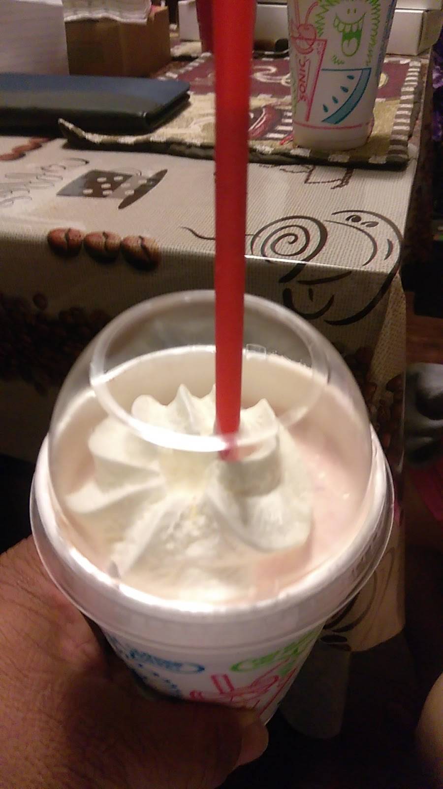 Sonic Drive-In | restaurant | 1730 Horal Dr, San Antonio, TX 78227, USA | 2106756737 OR +1 210-675-6737