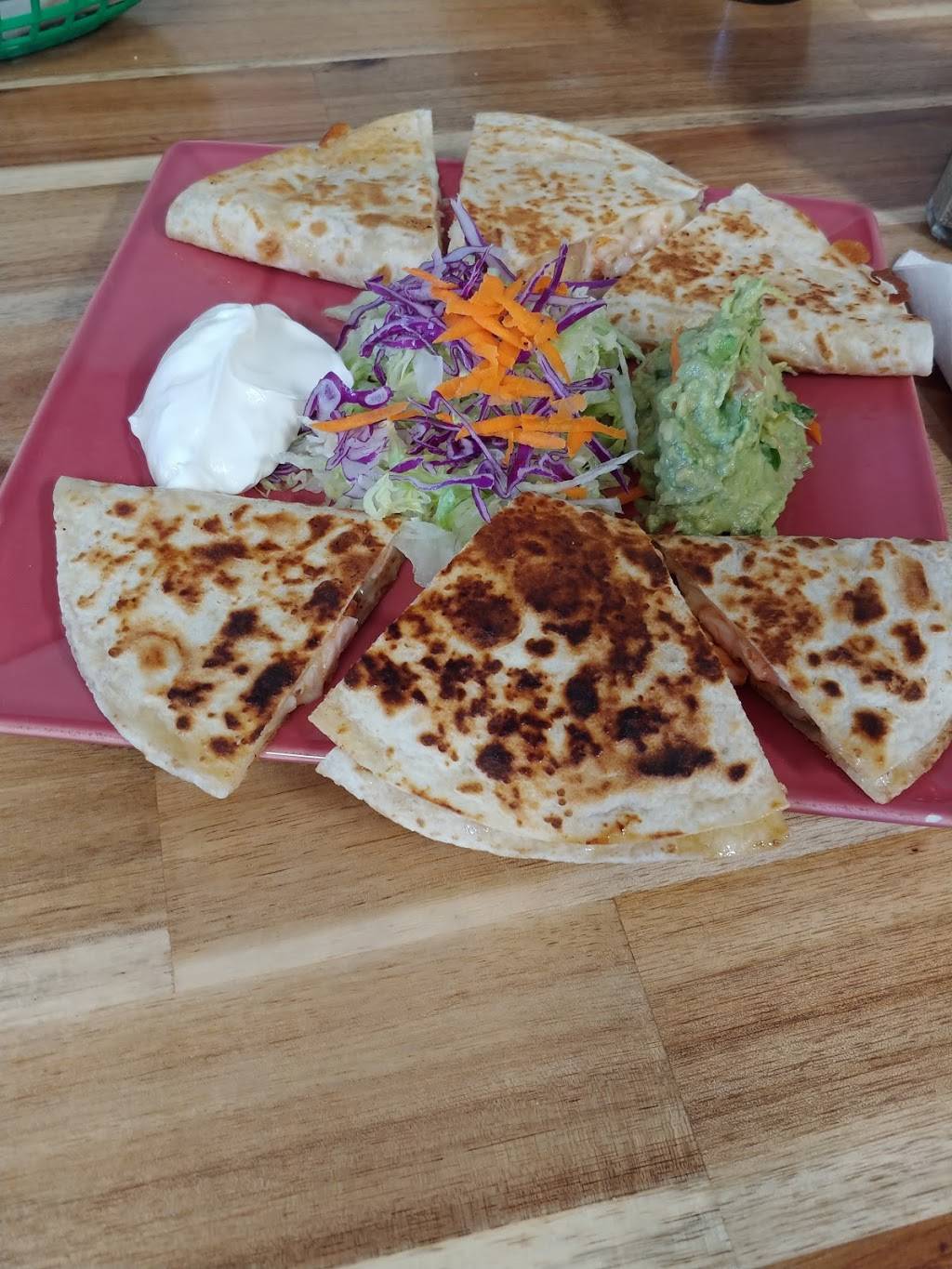 Al Cien Mariscos Mariscos Y Mas | restaurant | 636 N Avalon Blvd, Wilmington, CA 90744, USA | 4244775373 OR +1 424-477-5373