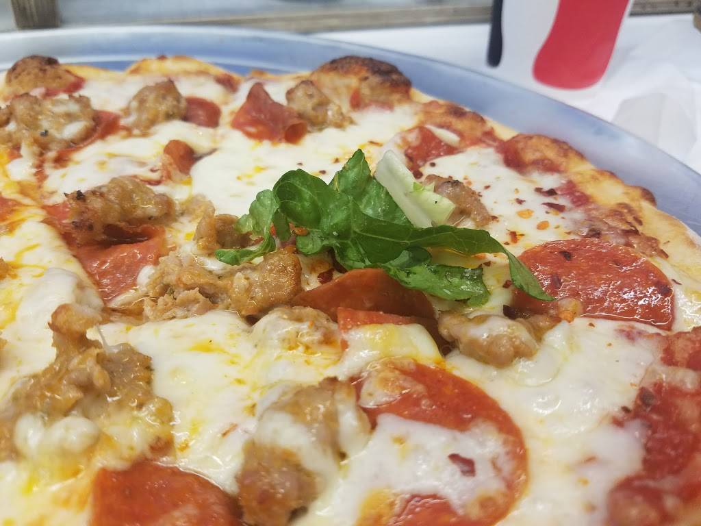 The Coop Pizza | restaurant | 10006 National Blvd, Los Angeles, CA 90034, USA | 3108374462 OR +1 310-837-4462