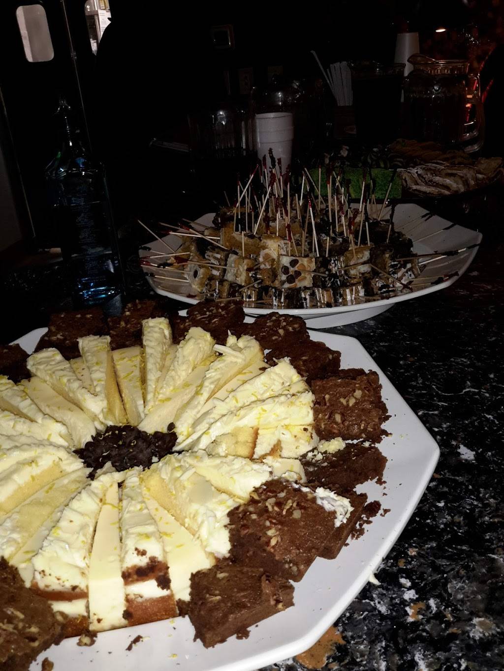 Antonios Restaurant and Bar | restaurant | 806 Sea Mountain Hwy, North Myrtle Beach, SC 29582, USA | 8432810620 OR +1 843-281-0620