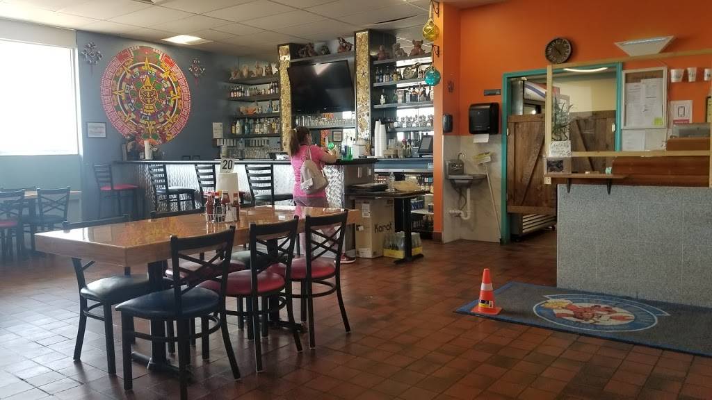 Las Islas Marias | restaurant | 2150 N Amidon Ave, Wichita, KS 67203, USA | 3162602149 OR +1 316-260-2149