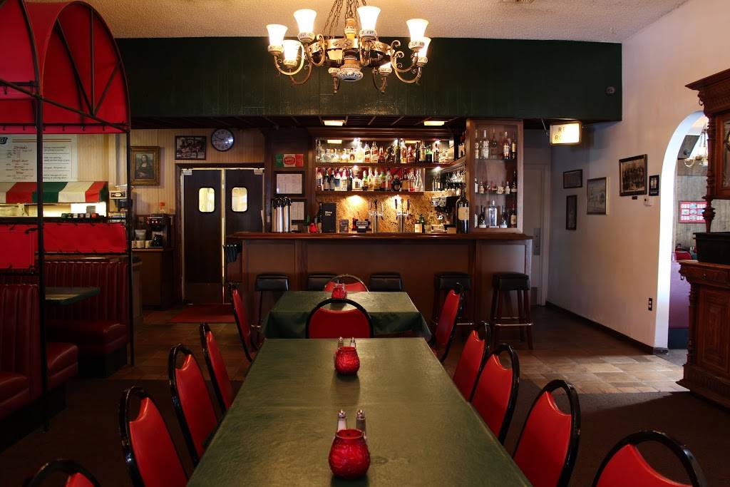 Mona Lisa Italian Foods | restaurant | 2061 India St, San Diego, CA 92101, USA | 6192344893 OR +1 619-234-4893