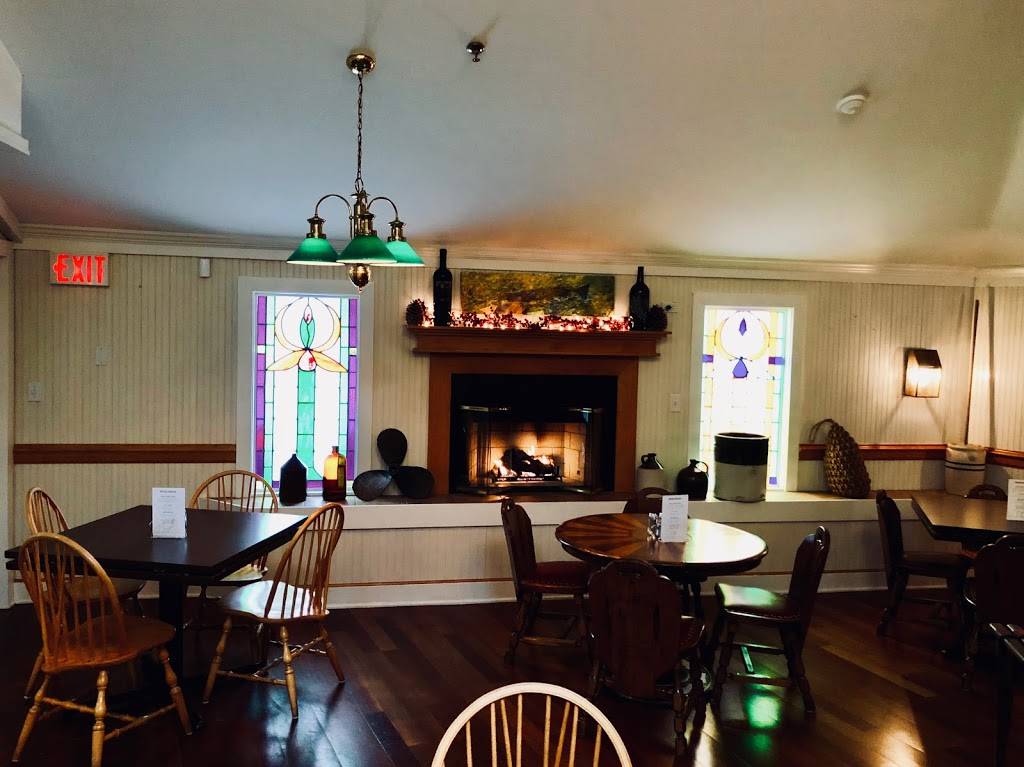 Scottys | restaurant | 5910 US-10, Ludington, MI 49431, USA | 2318434033 OR +1 231-843-4033