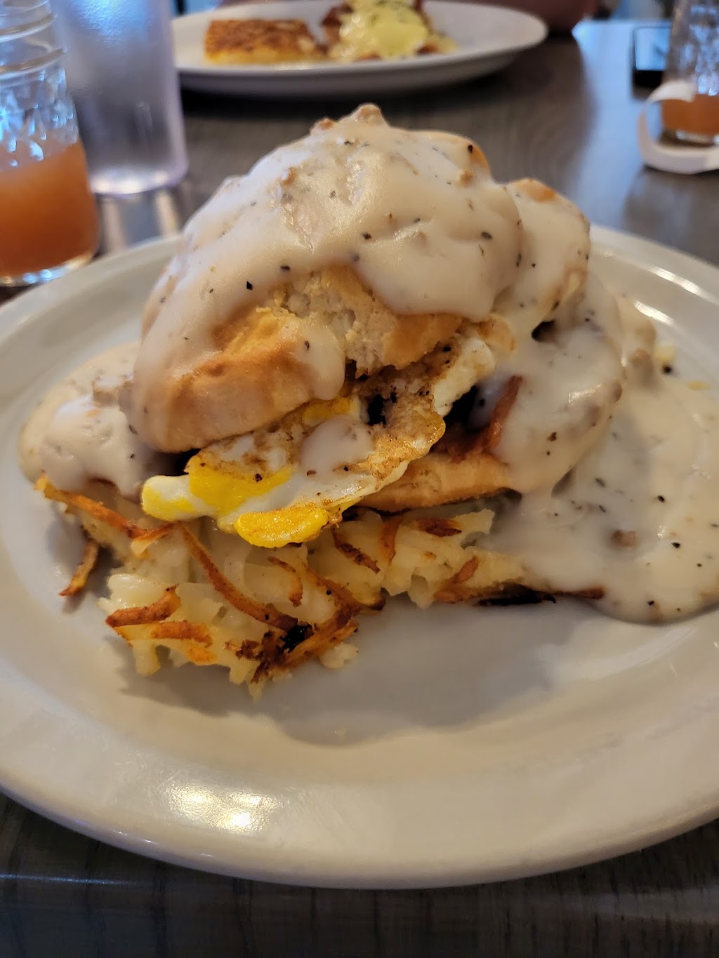 Louies Cafe | restaurant | 820 Commercial St Ste A, Leavenworth, WA 98826, USA | 5095481677 OR +1 509-548-1677