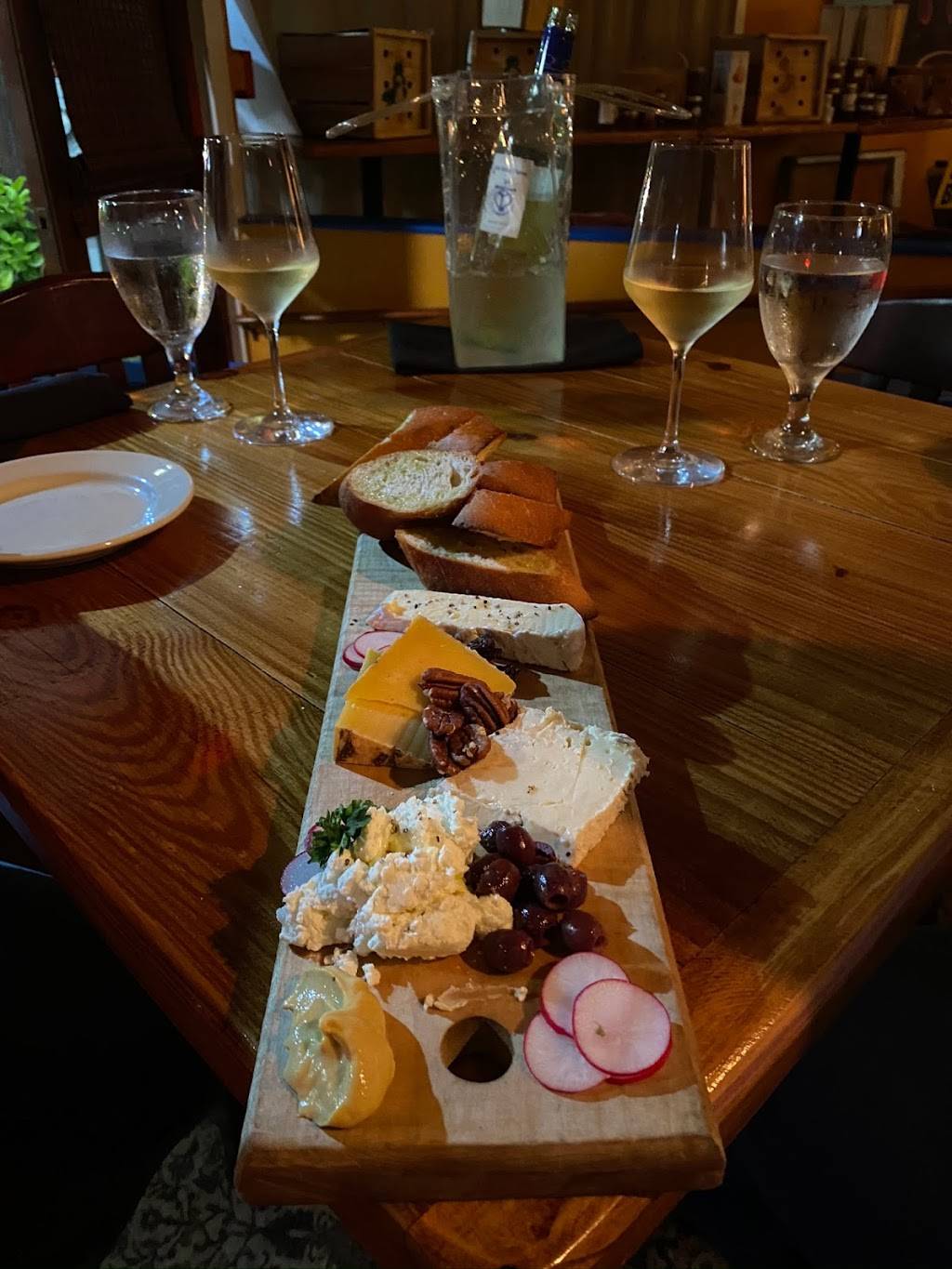 Goulette Rotisserie & Grill | restaurant | 210 Rutledge Ave, Charleston, SC 29403, USA | 8438056699 OR +1 843-805-6699