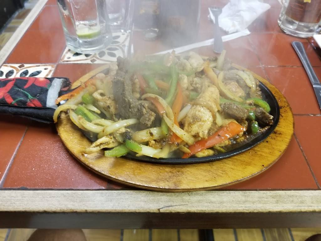 Italian Latin Grill | restaurant | 101 US-17, Palatka, FL 32177, USA | 3863289600 OR +1 386-328-9600