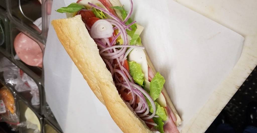 Carluccios Italian Specs | restaurant | 16 N Main St, South Yarmouth, MA 02664, USA | 5083945000 OR +1 508-394-5000