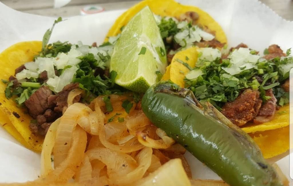 Los Compadres Street Tacos | restaurant | 1228 N Main St, Belton, TX 76513, USA | 2545633606 OR +1 254-563-3606