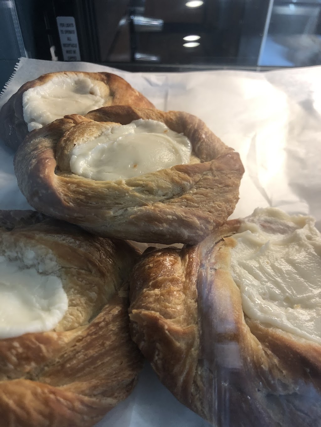 La Dolce vita cafe | bakery | 152 129th Ave W, Madeira Beach, FL 33708, USA | 7278260086 OR +1 727-826-0086