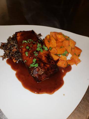 Pine Lodge Restaurant | restaurant | N10884 Hoinville Rd, Trego, WI 54888, USA | 7154666300 OR +1 715-466-6300