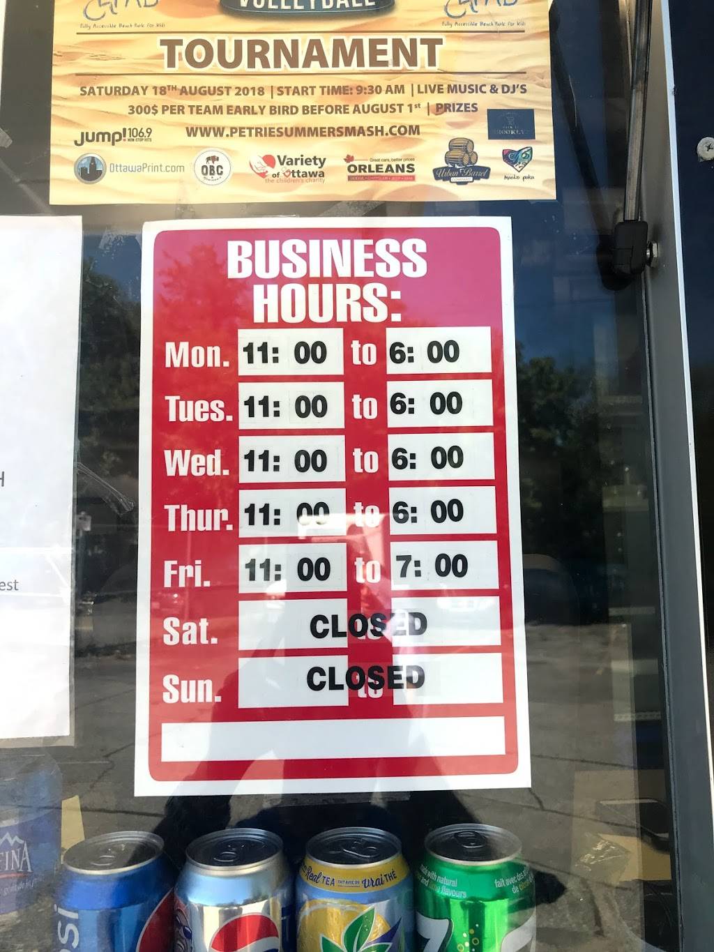 Falafel On Wheels | restaurant | 1649 Montreal Rd, Gloucester, ON K1J 6N6, Canada | 6134156544 OR +1 613-415-6544