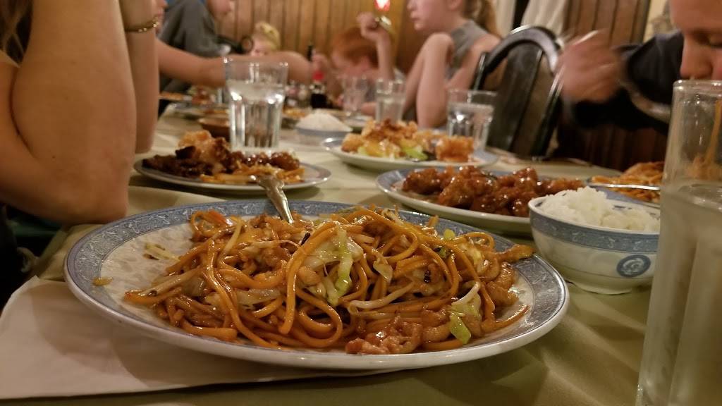 Chinese Bistro | restaurant | 28490 CA-74, Romoland, CA 92585, USA | 9519283837 OR +1 951-928-3837