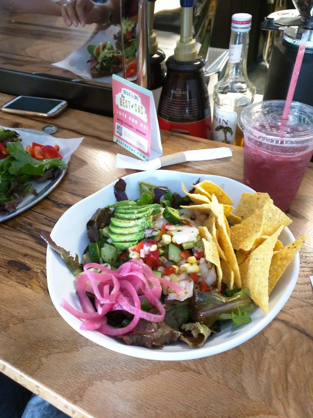 Fish Face Poke Bar | restaurant | 1104 R St #100, Sacramento, CA 95811, USA | 9167060605 OR +1 916-706-0605