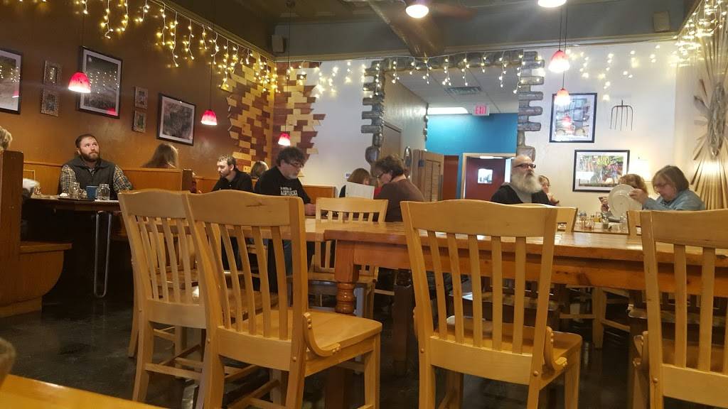 Black Walnut Kitchen | restaurant | 1014 17th Ave, Monroe, WI 53566, USA | 6083251809 OR +1 608-325-1809