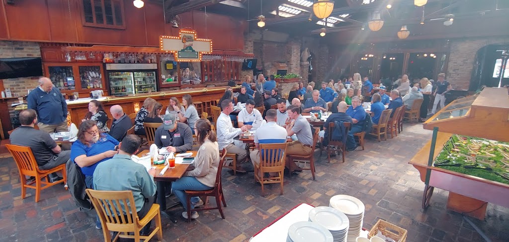 Apple Annies | restaurant | 130 E Government St, Pensacola, FL 32502, USA | 8504346211 OR +1 850-434-6211