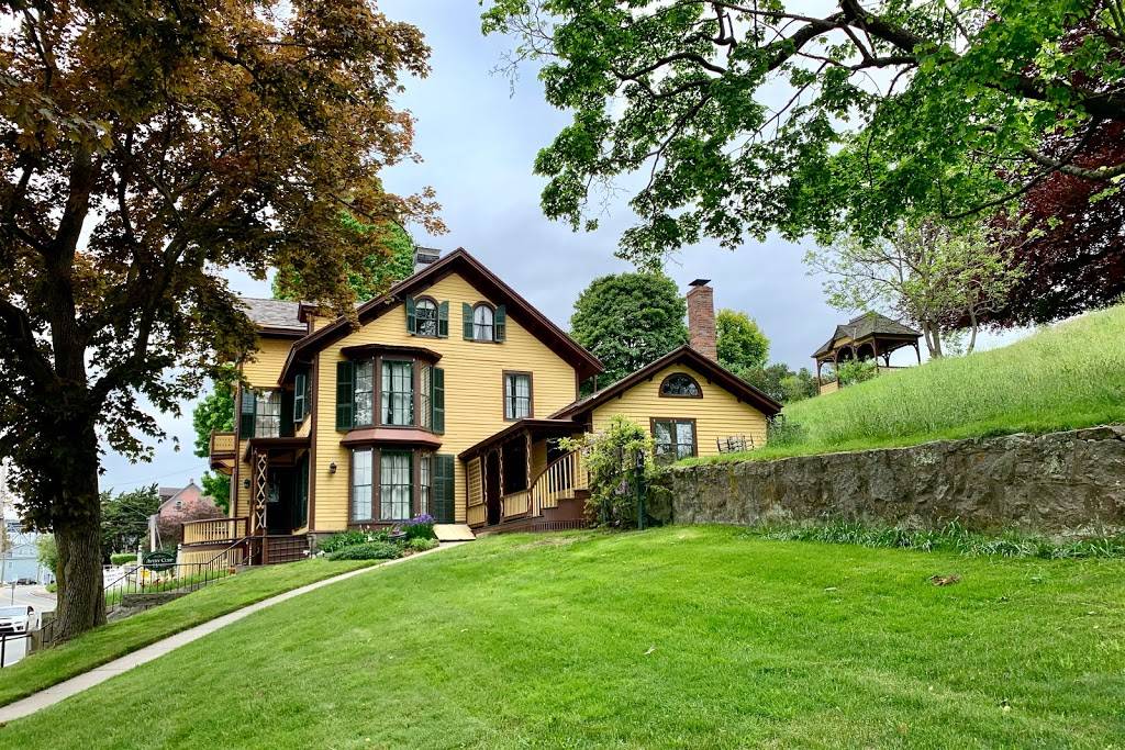 Pauls Pasta Shop | restaurant | 223 Thames St, Groton, CT 06340, USA | 8604455276 OR +1 860-445-5276