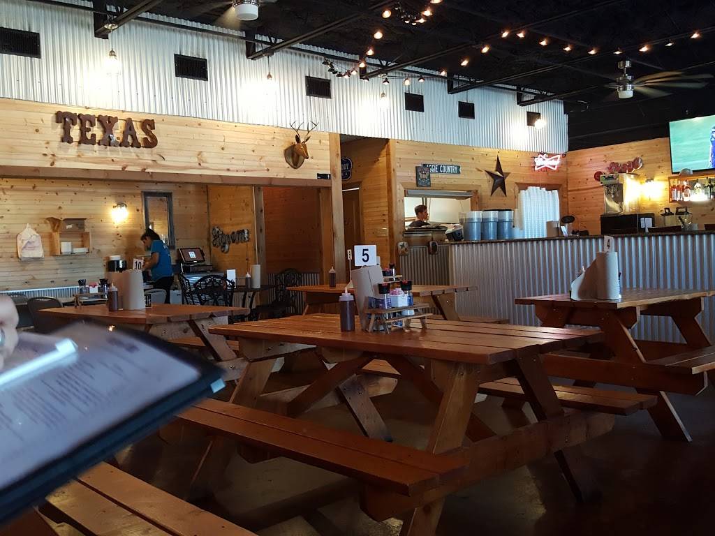 Backyard BBQ | restaurant | 1695 Morgans Point Rd, Belton, TX 76513, USA | 2547809889 OR +1 254-780-9889