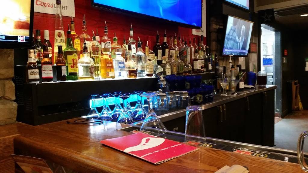 Chilis Grill & Bar | restaurant | 7910 Craft-Goodman Rd, Olive Branch, MS 38654, USA | 6628958899 OR +1 662-895-8899