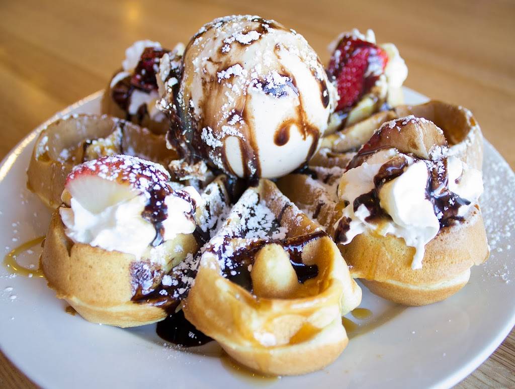 Janiks Cafe | restaurant | 2011 W Division St, Chicago, IL 60622, USA | 7732767930 OR +1 773-276-7930