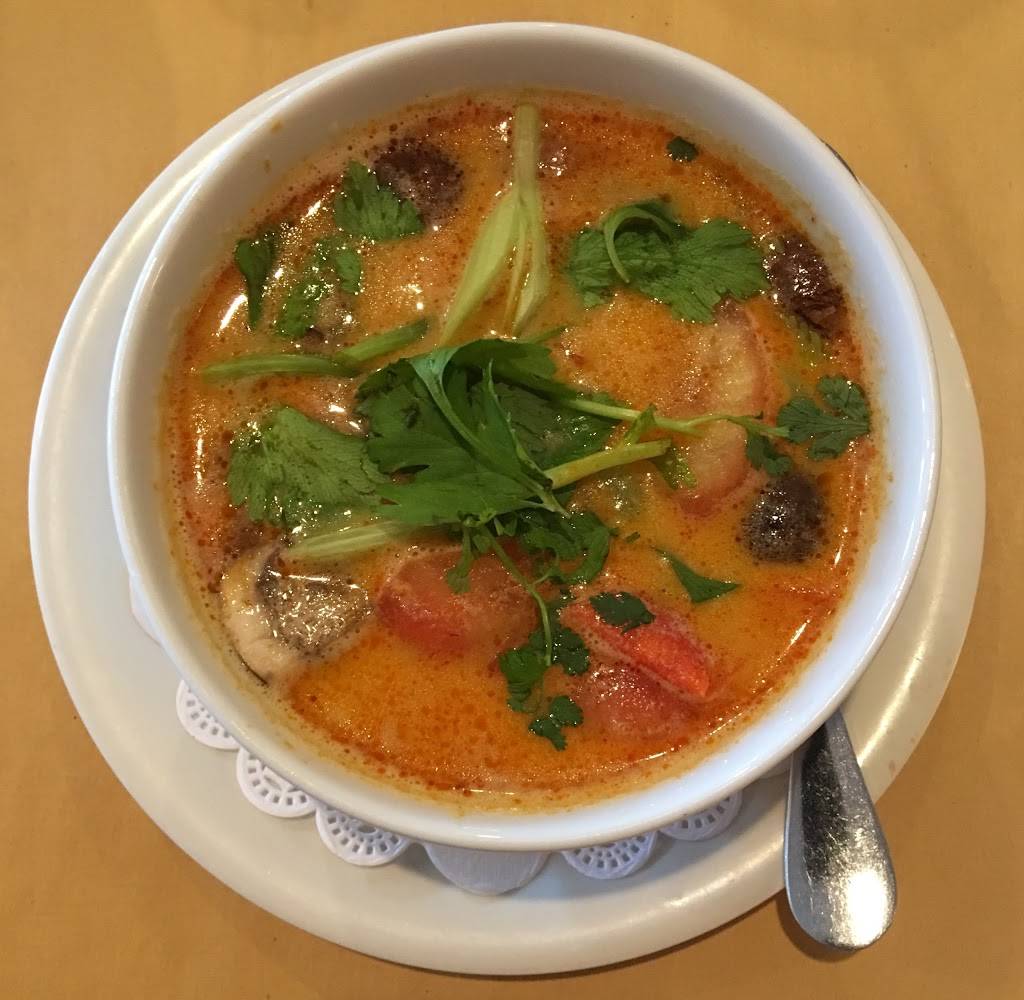 Royal Thai | restaurant | 1006 Hebron Rd, Heath, OH 43056, USA | 7405227116 OR +1 740-522-7116