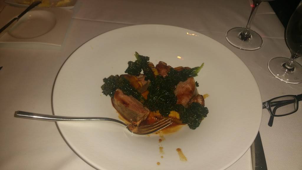 Wildflowers at Turning Stone | restaurant | 5218 Patrick Rd, Verona, NY 13478, USA | 8007717711 OR +1 800-771-7711