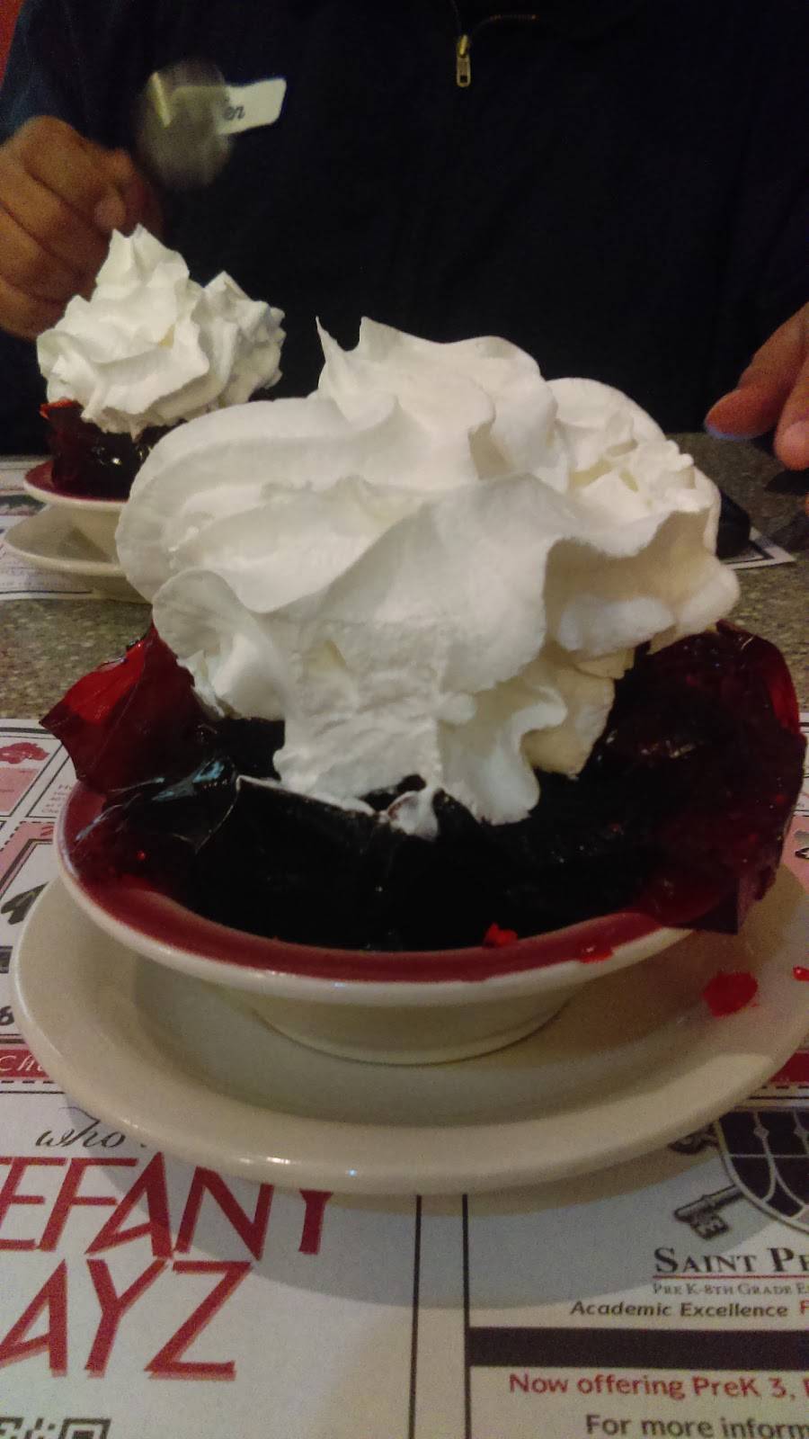 Merchantville Diner | restaurant | 24 S Centre St, Merchantville, NJ 08109, USA | 8566638500 OR +1 856-663-8500