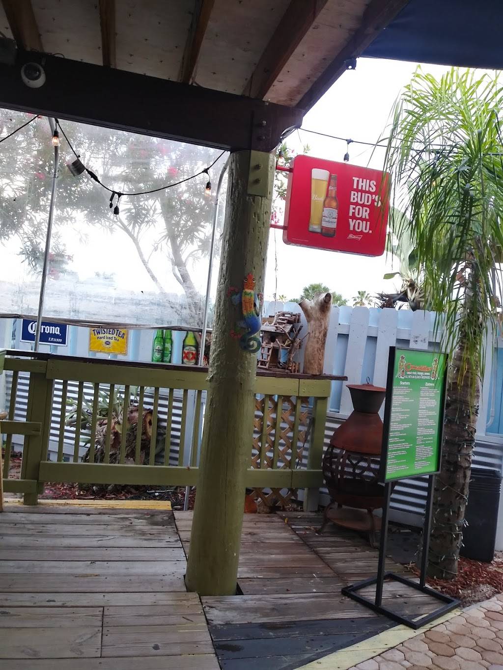 Crocadillos Bar and Grill | restaurant | 109 Fishermans Wharf, Fort Pierce, FL 34950, USA | 7724094495 OR +1 772-409-4495