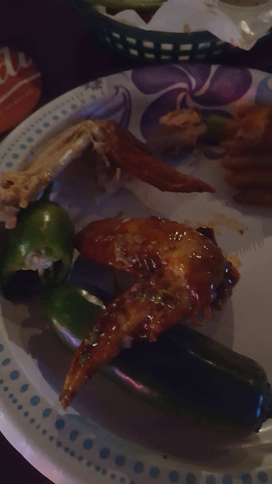 The Pour House Bar and Grill | restaurant | 7405 Nieman Rd, Shawnee, KS 66214, USA | 9133220580 OR +1 913-322-0580