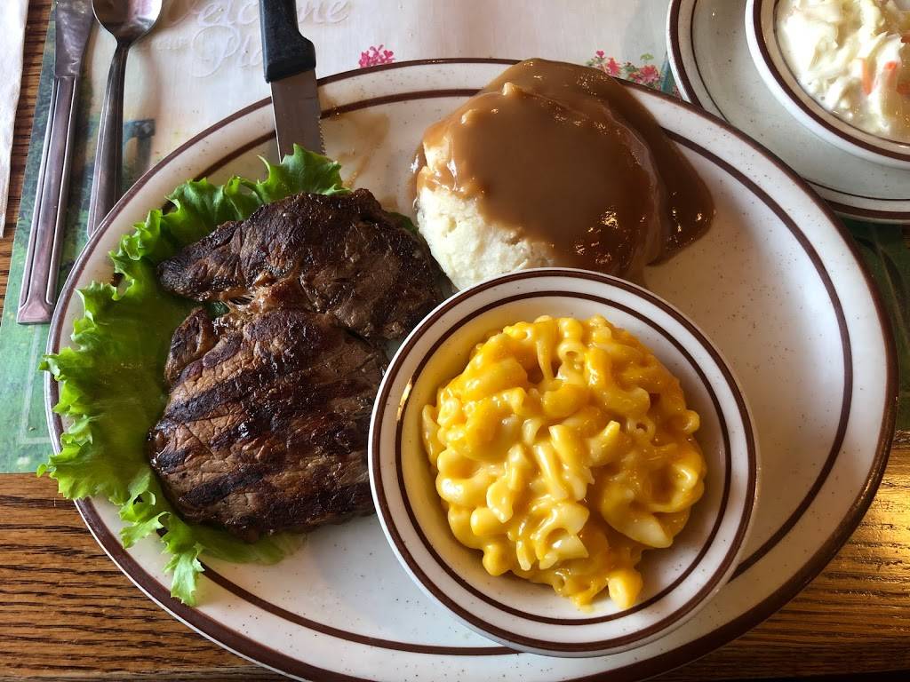 Hen House Family Restaurant | restaurant | 74 interstate Route 74, Champaign, IL 61822, USA | 2175863114 OR +1 217-586-3114