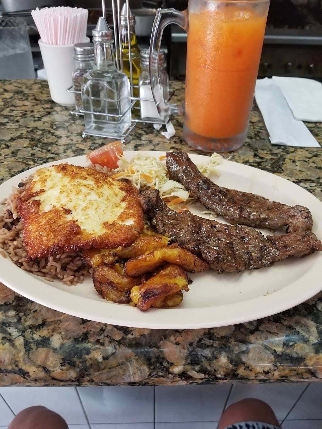 La Minuta | restaurant | 14615 W Dixie Hwy, North Miami, FL 33161, USA | 3059492471 OR +1 305-949-2471